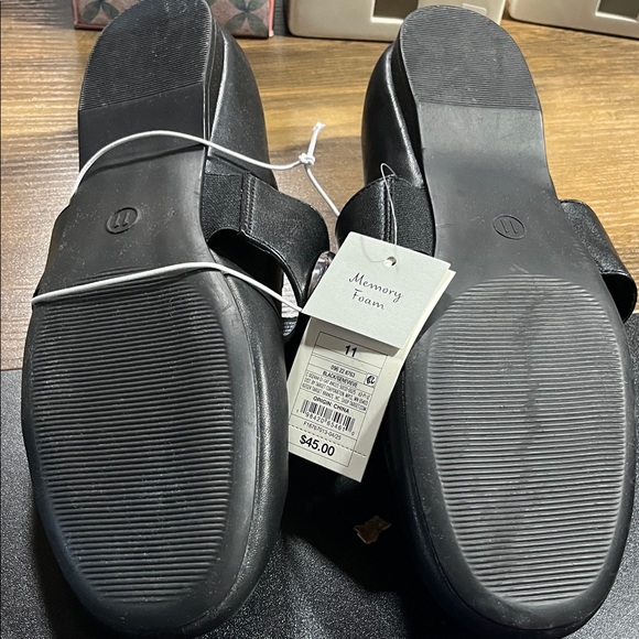 A new day, black/genevieve Mary Jane Shoes with Silver Accents - Picture 3 of 4